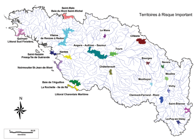 La carte présente les emplacements de 22 TRI du bassin